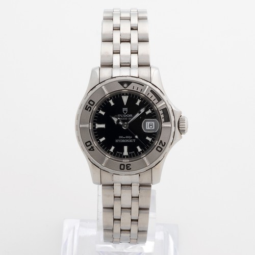 Ladies mini tudor - mini,