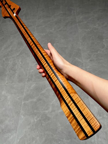 Aaaaa5piece fretless style - fretless, j