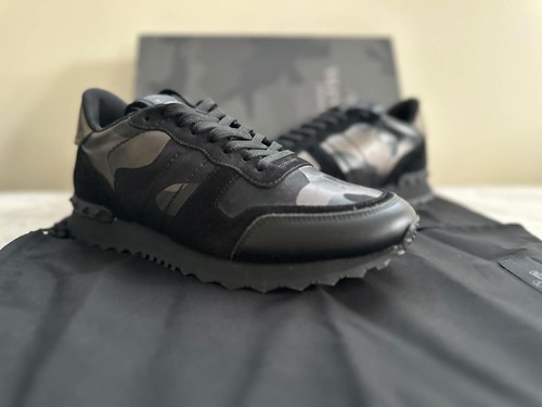 Valentino garavani rockstud - valentino,