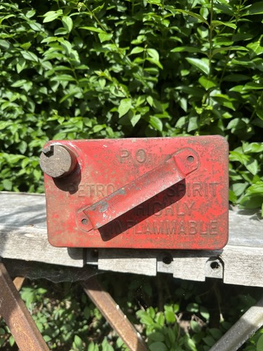 Valor vintage fuel petrol can - petrol,