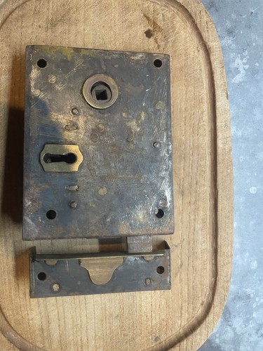 Georgian rim lock and keep - rim,