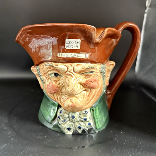 Royal doulton musical - doulton,