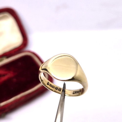 Vintage 9ct gold signet ring - 9ct,