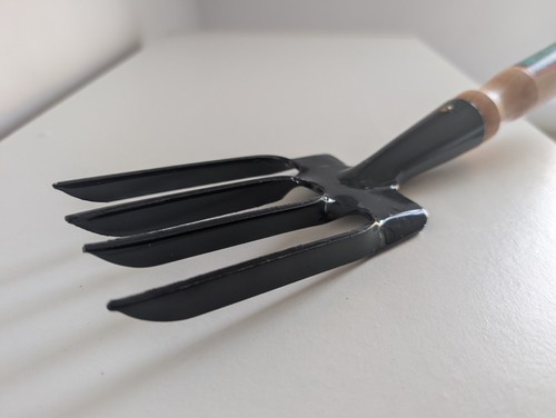 Hand fork twisted - twisted, tines