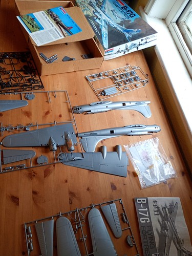 Monogram 17g flying fortress - flying,