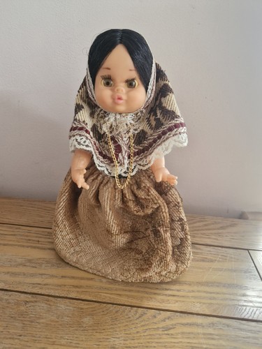 Vintage souvenir folk - souvenir,