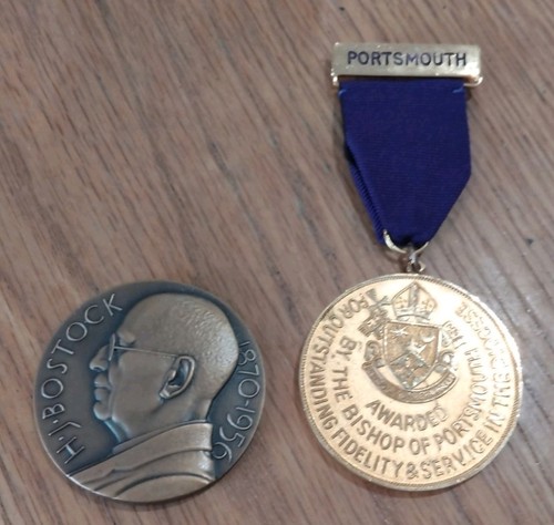 Medals awarded by the - x,
