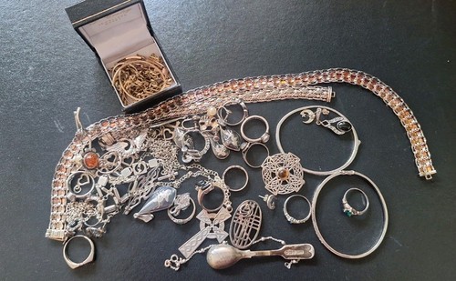 Joblot 9ct gold and sterling - 9ct,