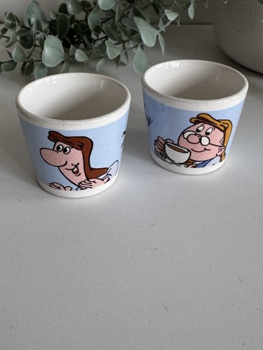 Pair official tetley - tea, folk