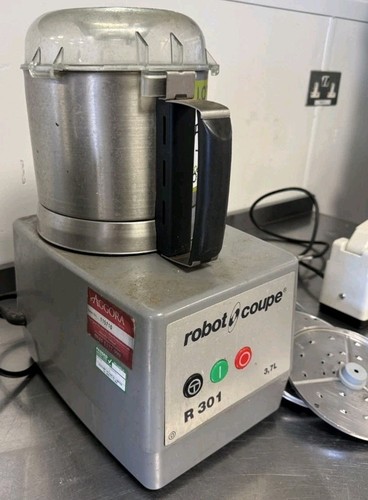 Robot coupe r301 with - r301, cutter