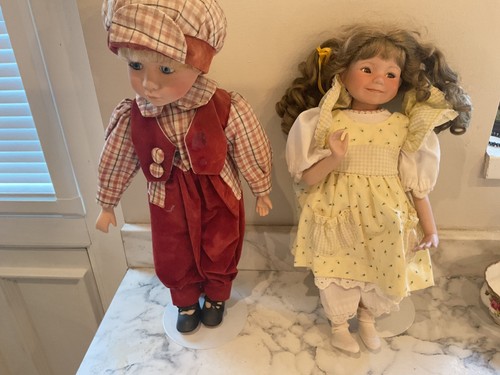 Vintage porcelain dolls - ,