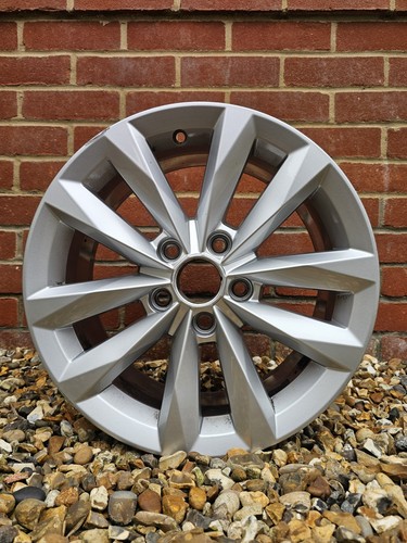Audi alloy wheel 5 twin - alloy,