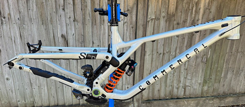 Commencal supreme downhill - commencal,