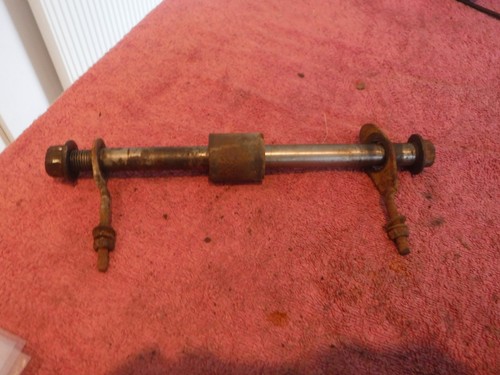 Honda h100s rear - wheel, spindle