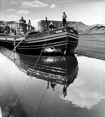 Barge the urbanhafen - barge, in