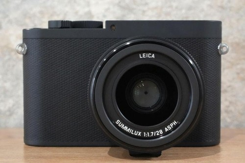 Leica p - leica, q-p