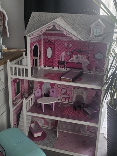 Barbie house - barbie,