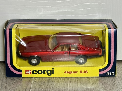 Corgi toys 319 jaguar - corgi,