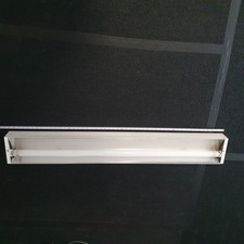 T8 240V Single Fluorescent Batten Fitting 4ft no plug or wiring Thorn 40w Bulb