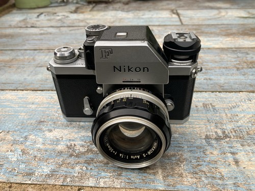 Nikon 35mm camera 7305706 - f,