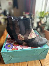 Poetic Licence Chelsea patch boots size 39
