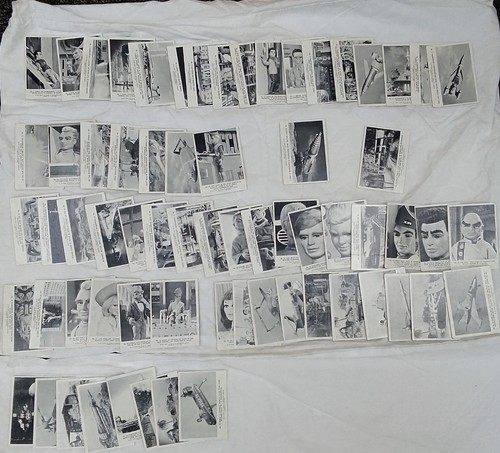 Thunderbirds trading cards - thunderbirds,
