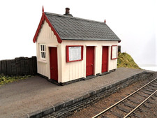 O Gauge / 7mm  wooden station