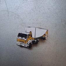 Vintage LEYLAND ROADTRAIN -Enamel Pin Badge - Trucker, Lorry, Motor, Automobilia