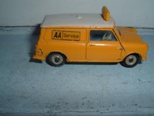 DINKY TOYS #274 AUTOMOBILE