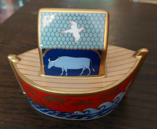 Royal crown derby noahs - derby,