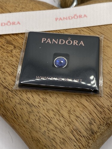 Pandora floating locket - pandora,