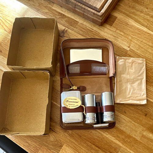 Vintage connoisseur gentlemans - connoisseur,