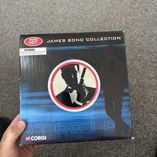 Corgi scale ty95903 james - 1/64,