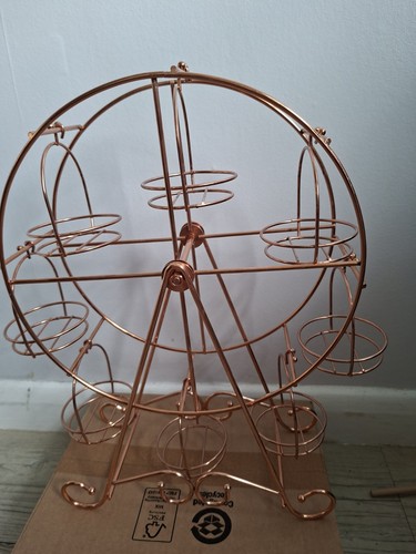 Rotating carousel cupcake - carousel,