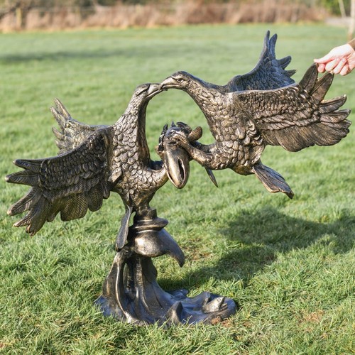 Stunning fighting eagles - stunning,