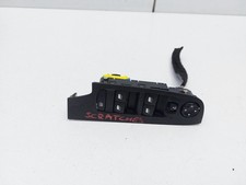 MASTER WINDOW REGULATOR BUTTON