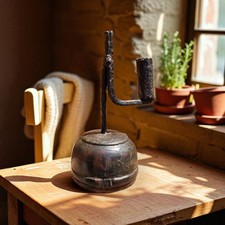 18th Century Welsh Antique Iron Rushlight Holder / Rushnip