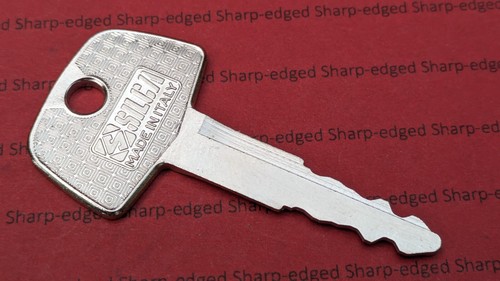 Key bedford vauxhall rascal - bedford,
