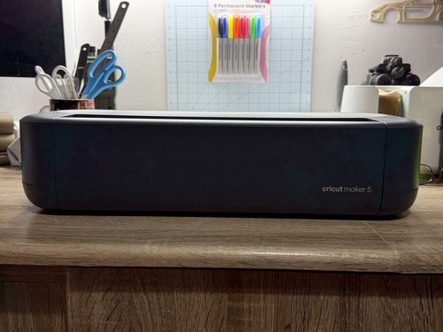 Cricut maker essential - maker®,