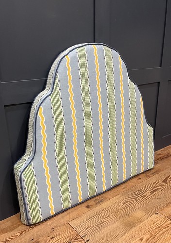 Brand new scallop shaped - new,