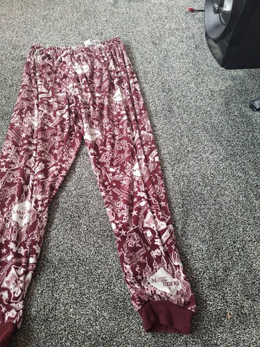 Size medium pyjama - medium,