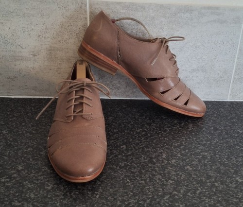New clarks narrative taupe - new,