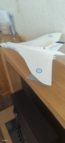 Corgi aviation avro vulcan - corgi,