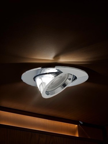 Large chrome gu10 scoop tilt - chrome,