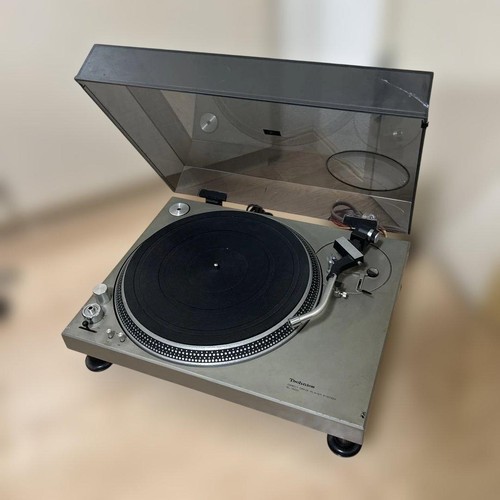 Technics 1200 turntable - technics,