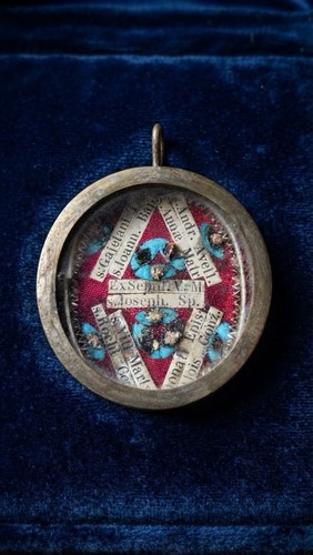 Reliquary relics - reliquary,,
