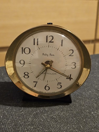 Vintage retro westclox wind - retro,