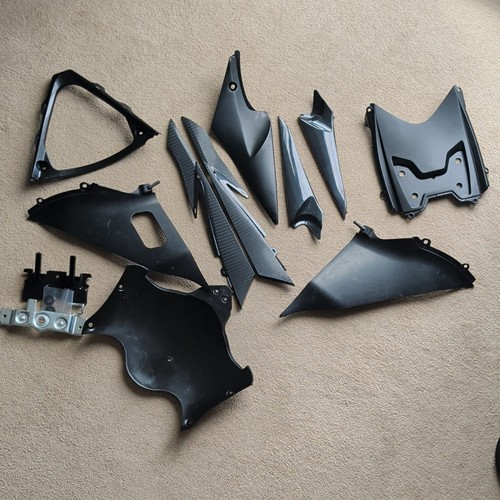 Susuki gsxr750 body work - susuki,