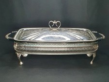 Serving Dish With Pyrex Glass