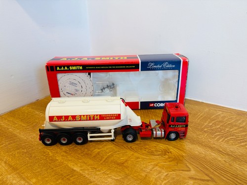 Corgi 74902 erf - 74902, tanker